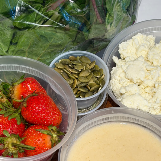 Strawberry and Ricotta Salad Kit